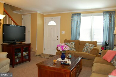 8657 Oak Rd, Parkville, MD 21234 - photo 3