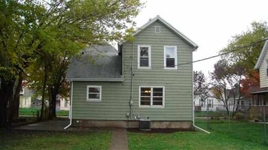 1910 W 1st St, Davenport, IA 52802 - photo 2