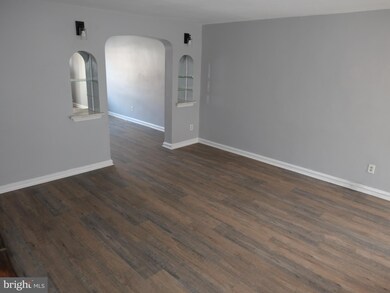 631 Andover Rd, Upper Darby, PA 19082 - photo 4