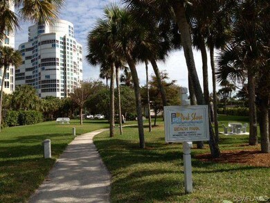 4072 Belair Ln unit 201, Naples, FL 34103 - photo 2