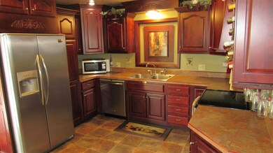 333 W 7th St, Auburn, IN 46706 - photo 4