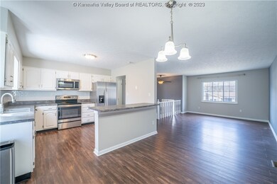 168 Timberlake Cir, Scott Depot, WV 25560 - photo 5