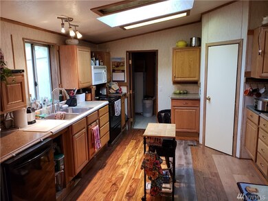 370 Wayne Rd W, Seabeck, WA 98380 - photo 7