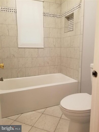 8440 Chapelwood Ct, Annandale, VA 22003 - photo 4