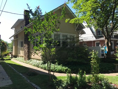 338 Edison St exterior 1