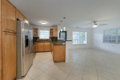 Kitchen/ Living Area