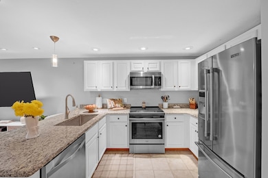 33 Meola Ave, Worcester, MA 01606 - photo 5