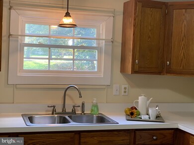 26555 Slash Pine Cir, Ruther Glen, VA 22546 - photo 6