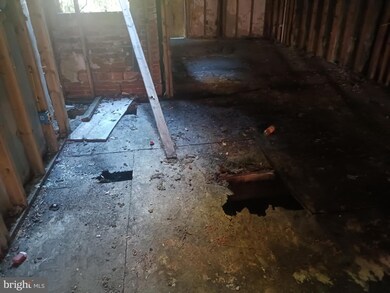 917 N Gilmor St, Baltimore, MD 21217 - photo 4