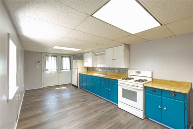 22 Cooper Ave, Homer City, PA 15748 - photo 3