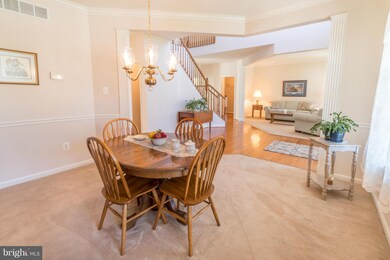 727 Rustling Leaf Ct, Sykesville, MD 21784 - photo 5