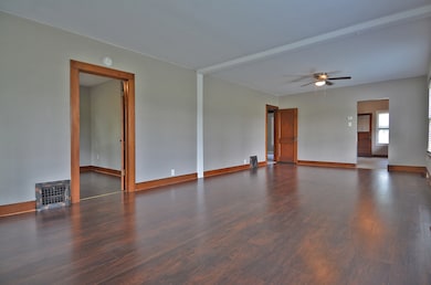 760 Guthrie St, Ottawa, IL 61350 - photo 5