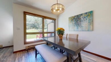 dining-area-table