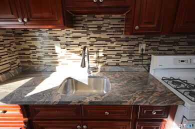 70 Westfield Ave unit 3rd Fl, Bridgeport, CT 06606 - photo 6