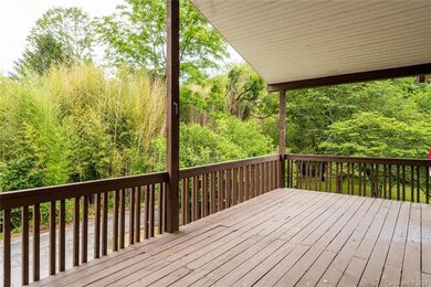 210 E Wynnbrook Dr, Hendersonville, NC 28792 - photo 7