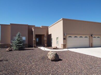 6441 Castle Rock Cir, Farmington, NM 87402 - photo 2