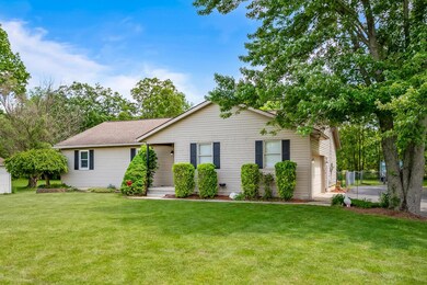1-web-or-mls-2482 Gooding Rd-101