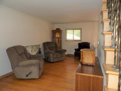 631 Bernhard Rd, Columbus, OH 43213 - photo 5