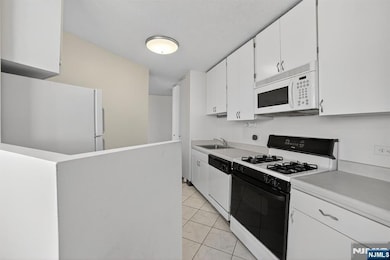 The Galaxy Towers unit 42B, West New York, NJ 07093 - photo 7