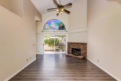 2100 W Lemon Tree Place unit 64, Chandler, AZ 85224 - photo 4