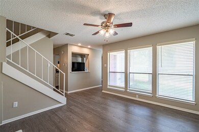 800 Treadwell Ct unit 800B, Hurst, TX 76053 - photo 6