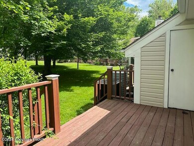 101 Duck Hollow Cir, Stroudsburg, PA 18360 - photo 6