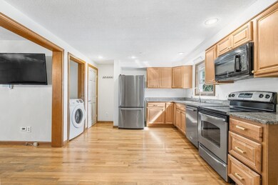 19 Rockaway St unit 19, Lynn, MA 01902 - photo 4