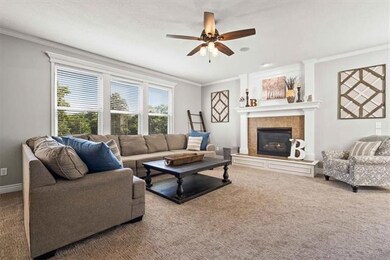 932 Elder Ct, Raymore, MO 64083 - photo 4