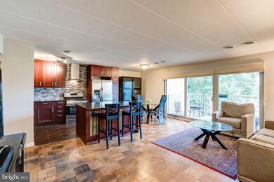 2618 Redcoat Dr unit 187, Alexandria, VA 22303 - photo 3