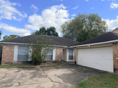 1367 Gentle Bend Dr, Missouri City, TX 77489 - photo 3