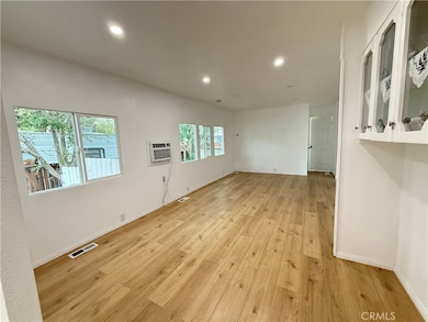 45415 28th St E unit 45, Lancaster, CA 93535 - photo 3