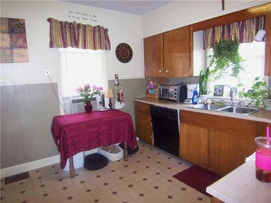 Kitchen. EAT-IN KITCHEN.