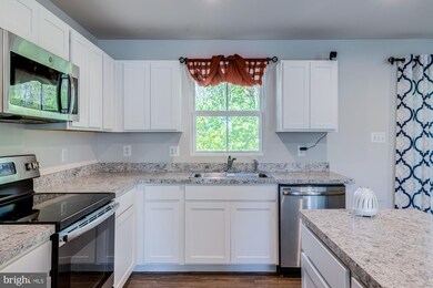 242 Sage Cir, Winchester, VA 22603 - photo 4