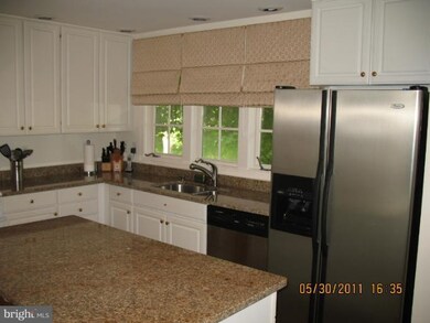 13593 Melville Ln, Chantilly, VA 20151 - photo 4