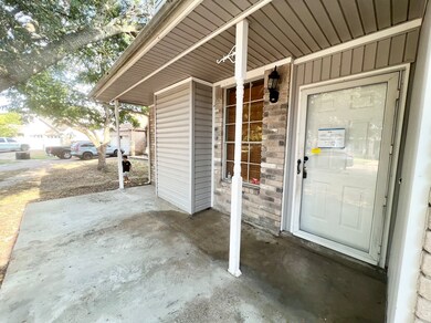 8035 Trail Side Dr, Houston, TX 77040 - photo 2