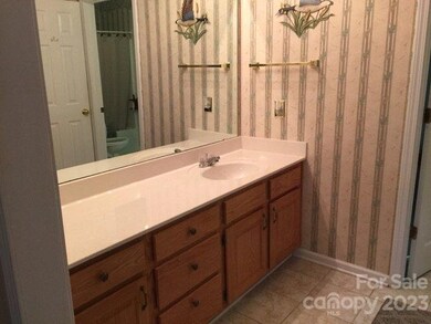 506 Hidden Creek Cir, Salisbury, NC 28147 - photo 3