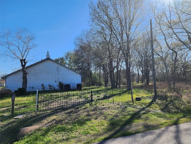 0 Larkspur St unit 66335375, Houston, TX 77033 - photo 2