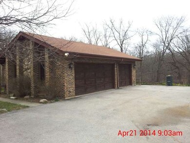 143 Algonquin Rd, Barrington, IL 60010 - photo 2