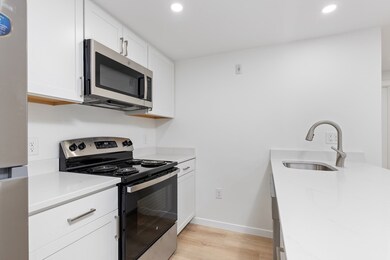 55 Broad St unit 18, Lynn, MA 01902 - photo 6
