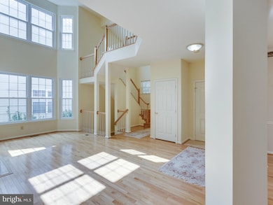 6605 Green Glen Ct, Alexandria, VA 22315 - photo 7