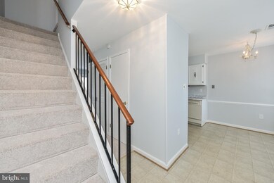 3742 B Madison Ln, Falls Church, VA 22046 - photo 6