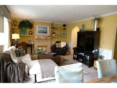 Living Room. Open and warm living room