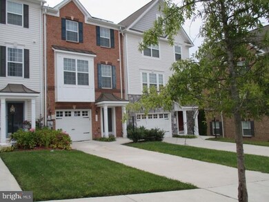 110 Gray St, Capitol Heights, MD 20743 - photo 2