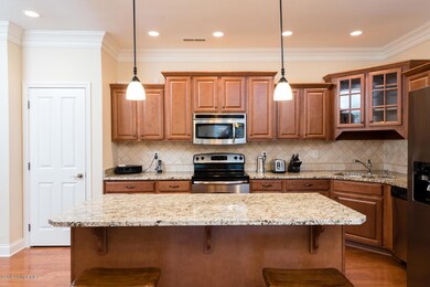 3212 Brittany Pointe Ln, Louisville, KY 40220 - photo 7