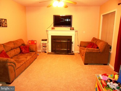 10615 Chesterwood Dr, Spotsylvania, VA 22553 - photo 4