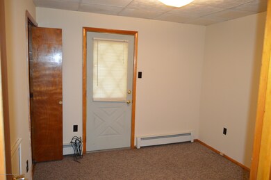 207 S Main St, Pittston, PA 18640 - photo 2