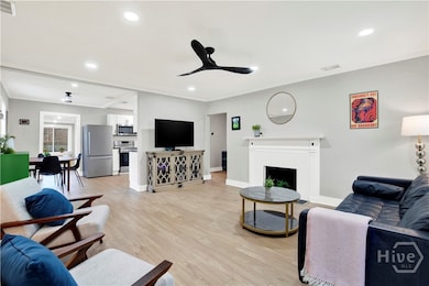 406 E 57th St, Savannah, GA 31405 - photo 3