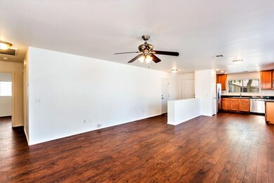 1384 S Wagon Wheel Ct unit III, Chandler, AZ 85286 - photo 6