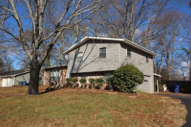 1335 Koblan Dr, Hixson, TN 37343 - photo 2