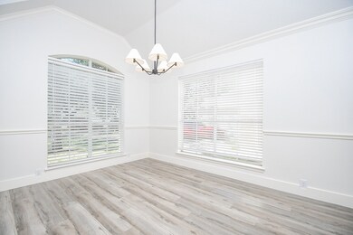 6106 Fox Wind Ct, Houston, TX 77041 - photo 5